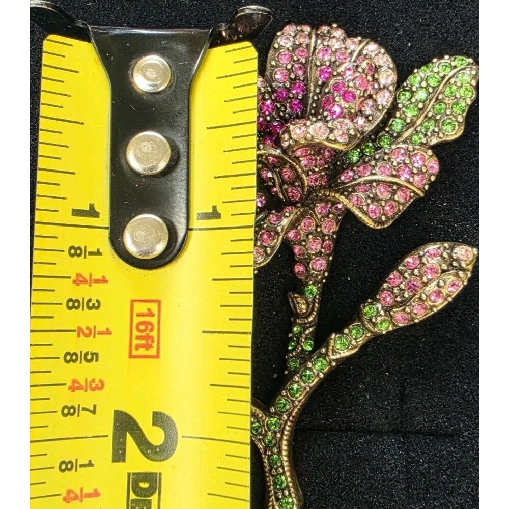 HEIDI DAUS Pink Crystal Flower Pin Brooch Signed Bronze Tone Metal With Box - Picture 4 of 6